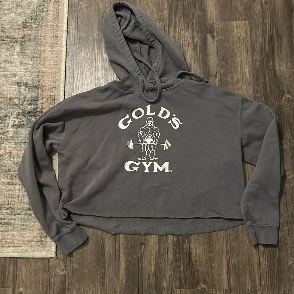 Women’s Gold’s Gym cropped hoodie size small